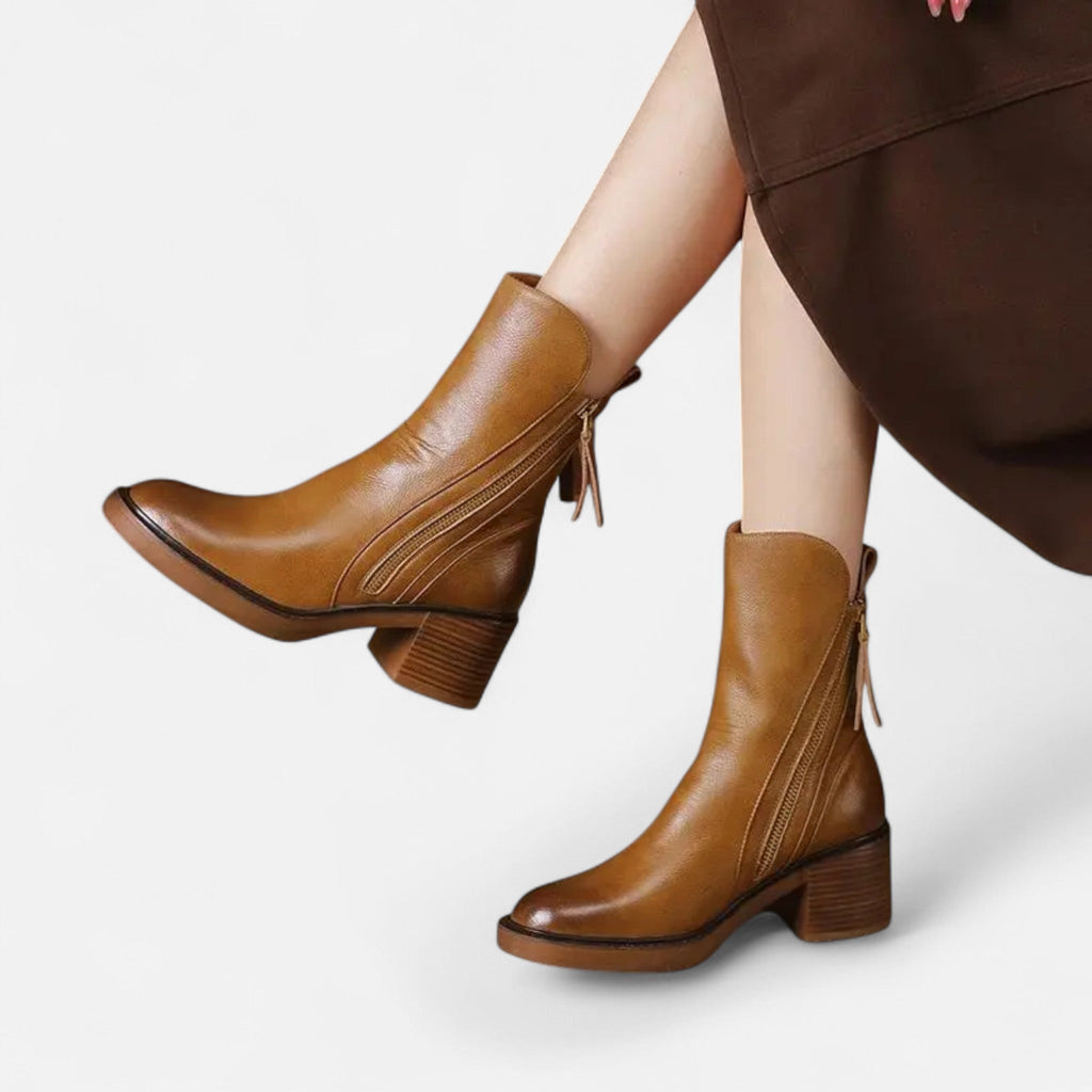 Elegant Women's Flat Boots with Round Toe – Casual, Everyday Wear