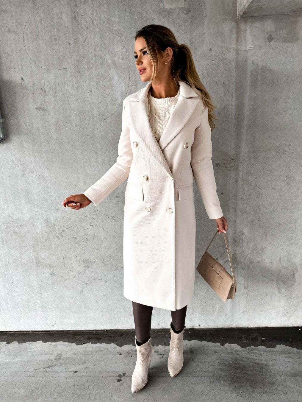 Elegant Women's Winter Coat Wool Blend – Warm, Fitted, Office, Casual