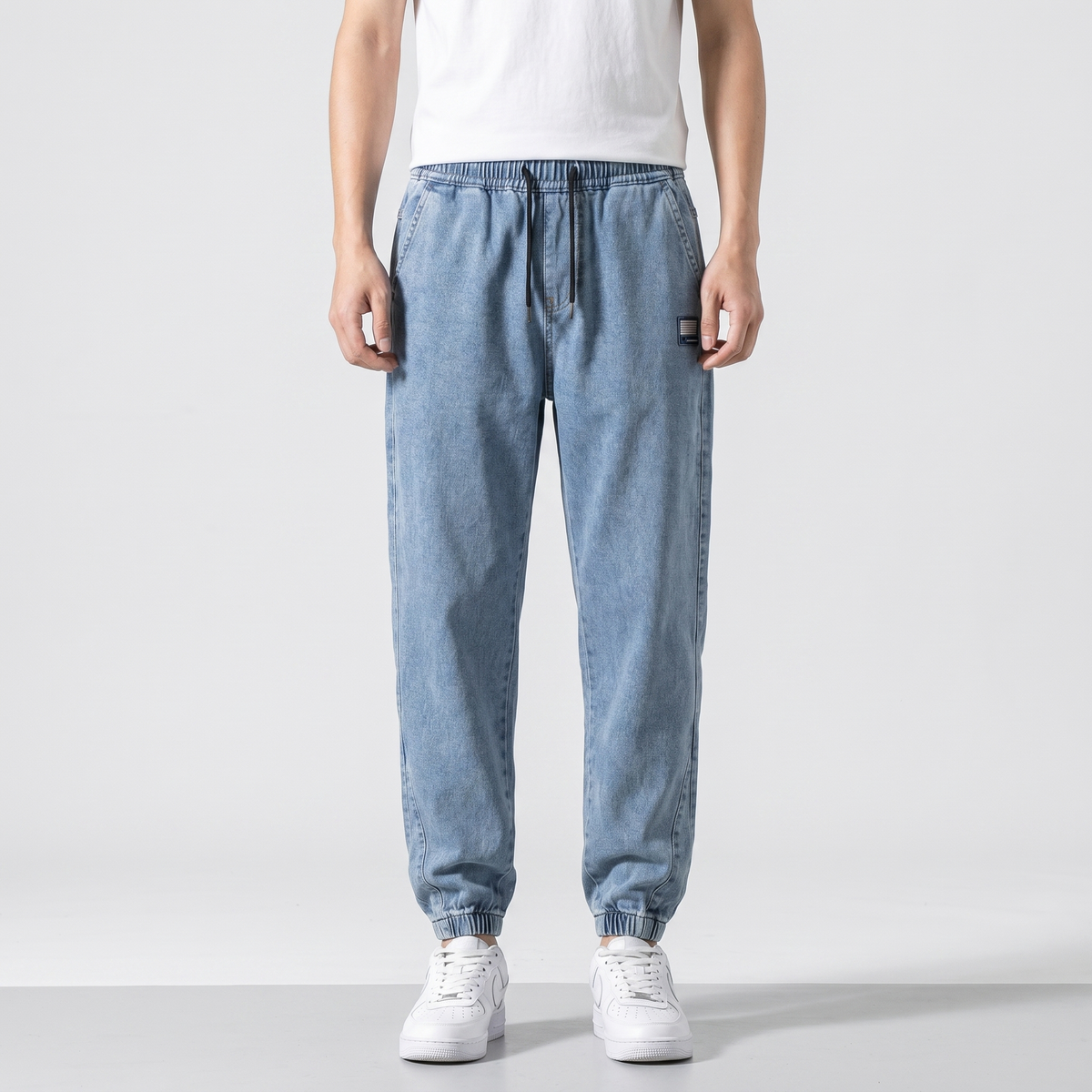 Men's Jogger Pants with Tapered Leg and Patch Detail – Casual, Everyday Wear