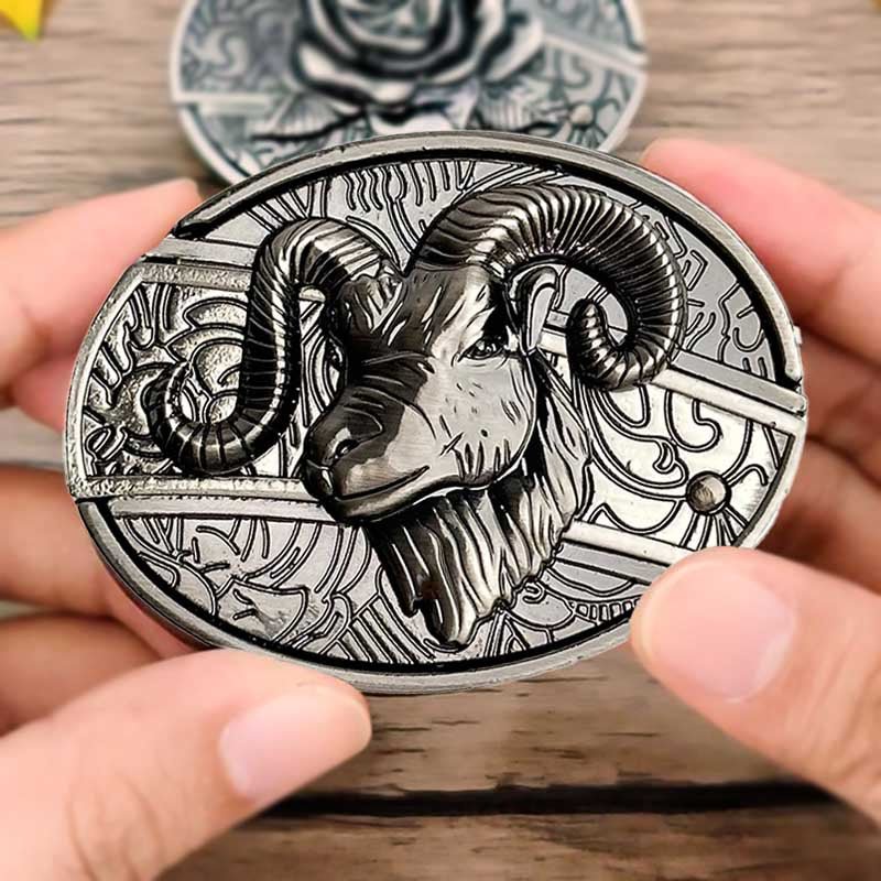 Oval Bull Skull Belt Buckle with Hidden Knife – Fashion Accessory, Unique Gift