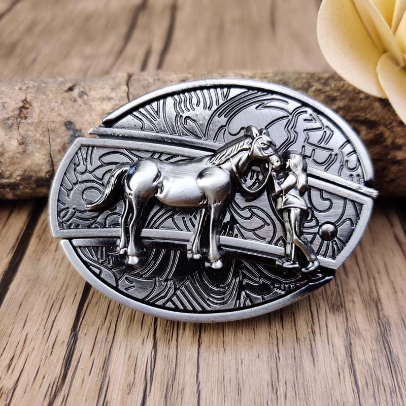 Oval Bull Skull Belt Buckle with Hidden Knife – Fashion Accessory, Unique Gift