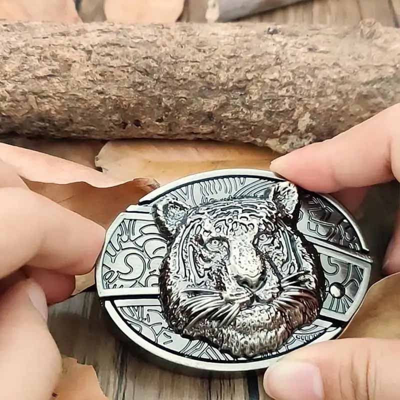 Oval Bull Skull Belt Buckle with Hidden Knife – Fashion Accessory, Unique Gift