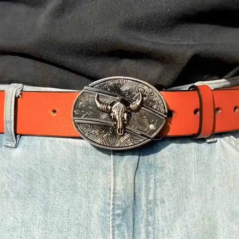 Oval Bull Skull Belt Buckle with Hidden Knife – Fashion Accessory, Unique Gift