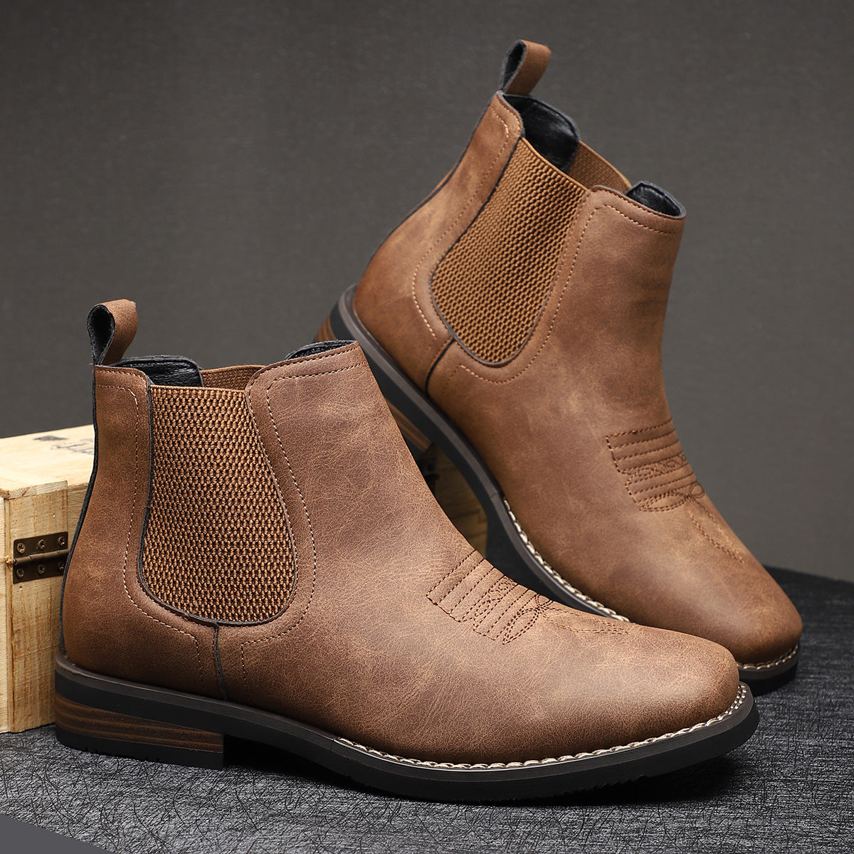 Rugged Men's Boots with Elastic Side Panels – Classic Style, Durable Comfort
