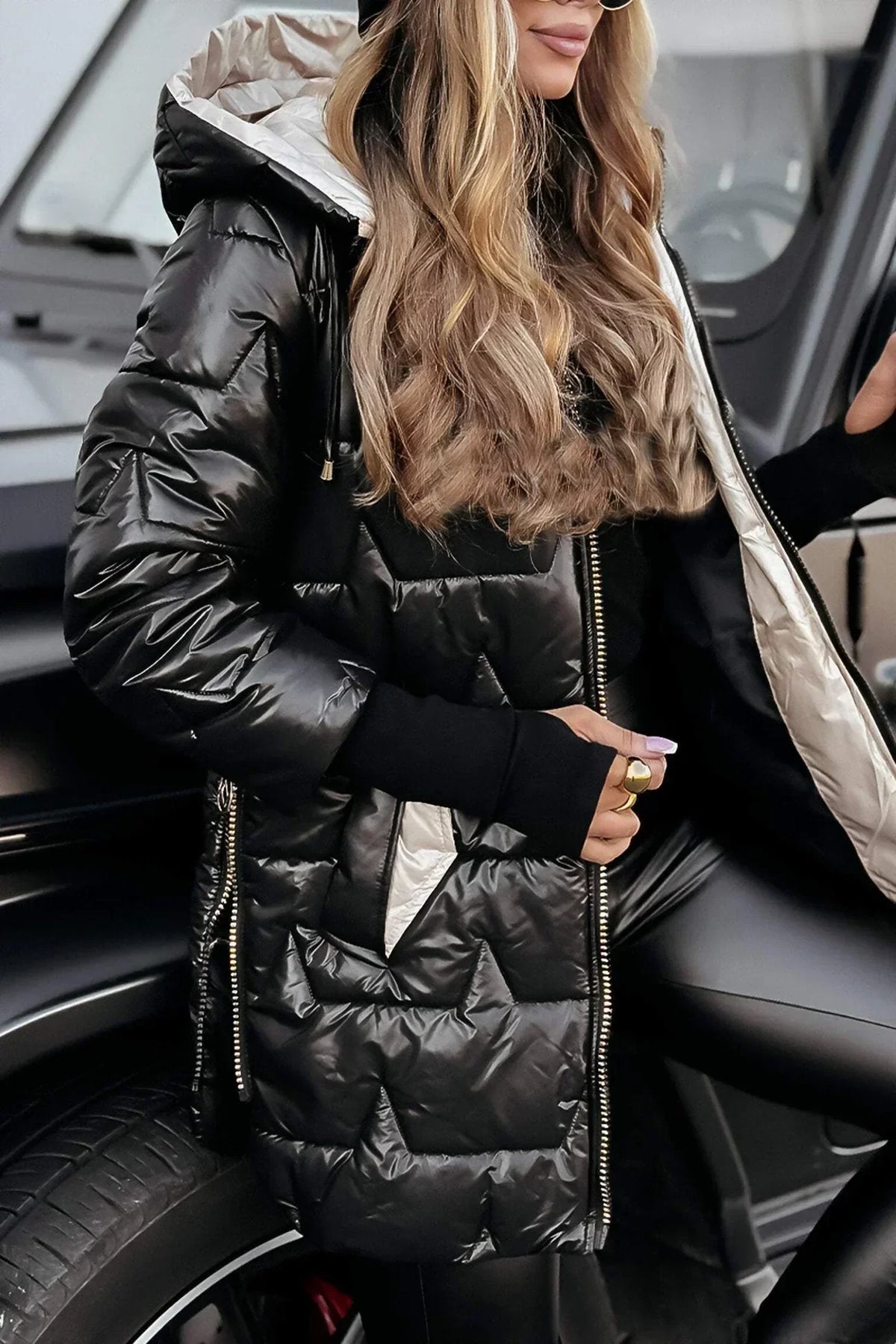 Women's Quilted Winter Coat with Hood - Elegant Warm Jacket – Casual, Outdoor