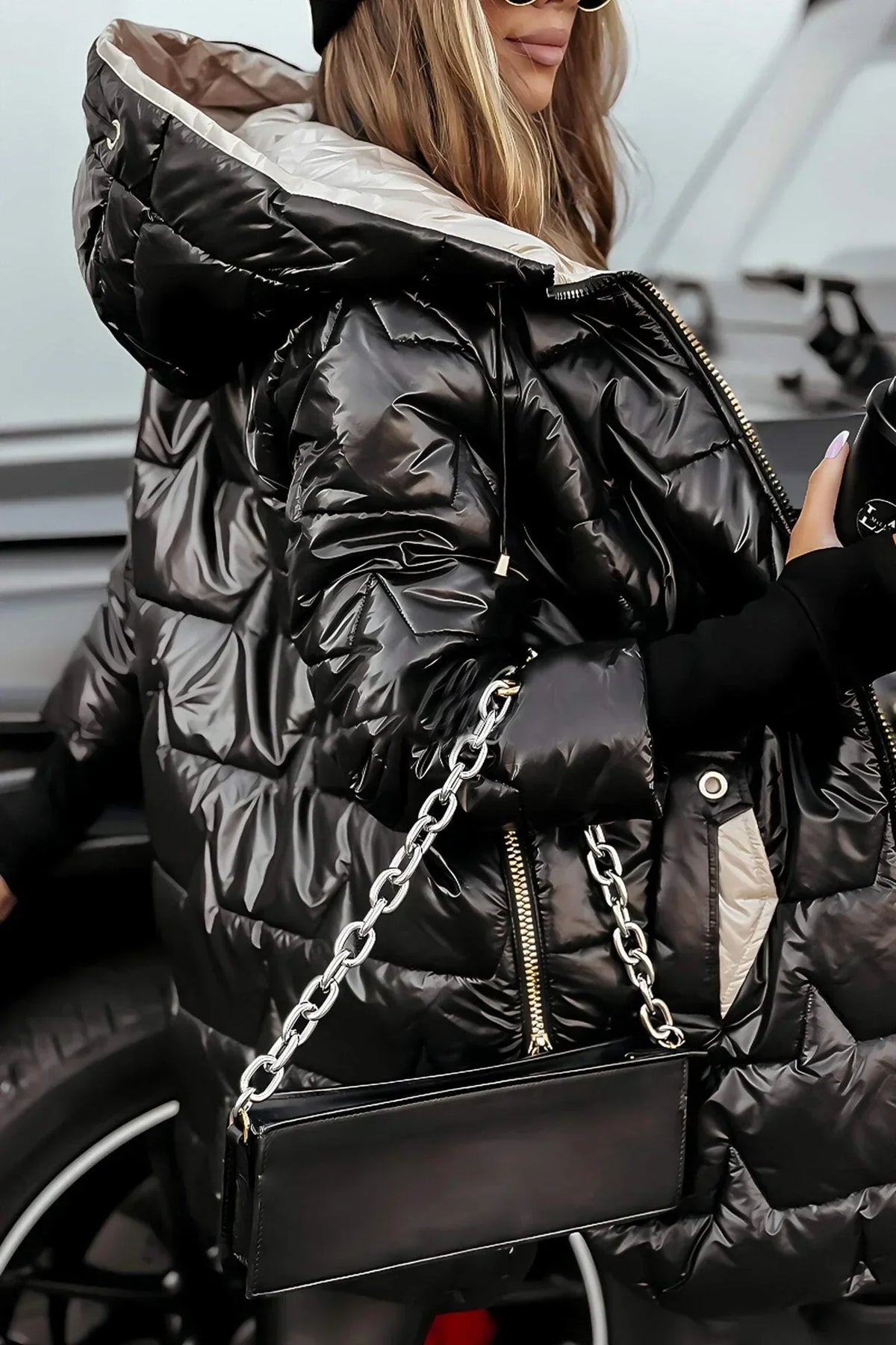 Women's Quilted Winter Coat with Hood - Elegant Warm Jacket – Casual, Outdoor