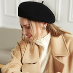 Classic Wool Beret - French Style, Warmth – Fashion Accessory, Everyday Wear