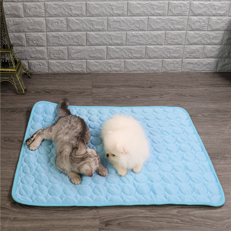 Pet Cooling Mat – Comfortable Relief for Dogs, Cats